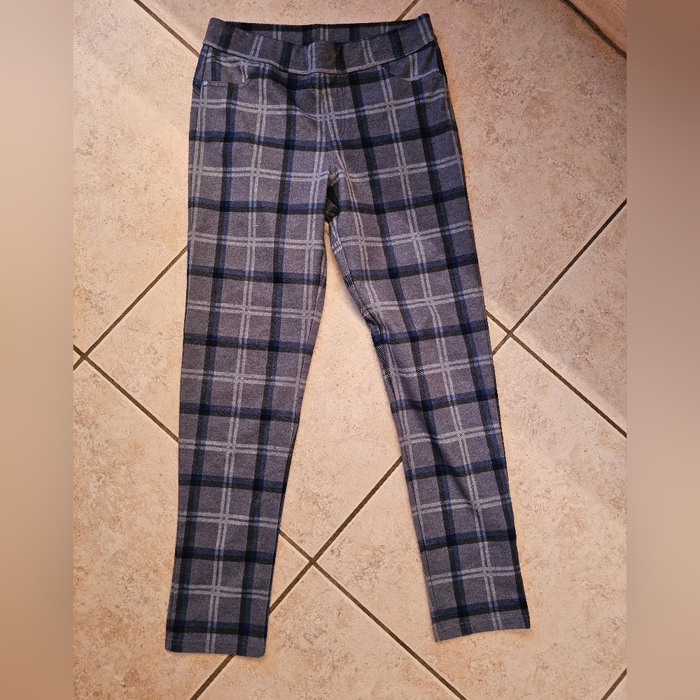 Capri pants